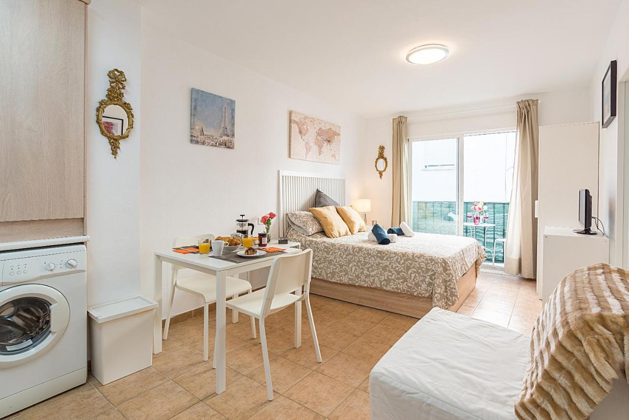 Studios Nerja Center E מראה חיצוני תמונה