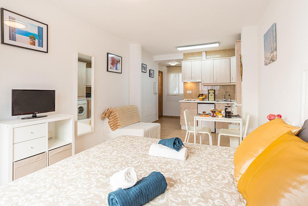 Studios Nerja Center E מראה חיצוני תמונה