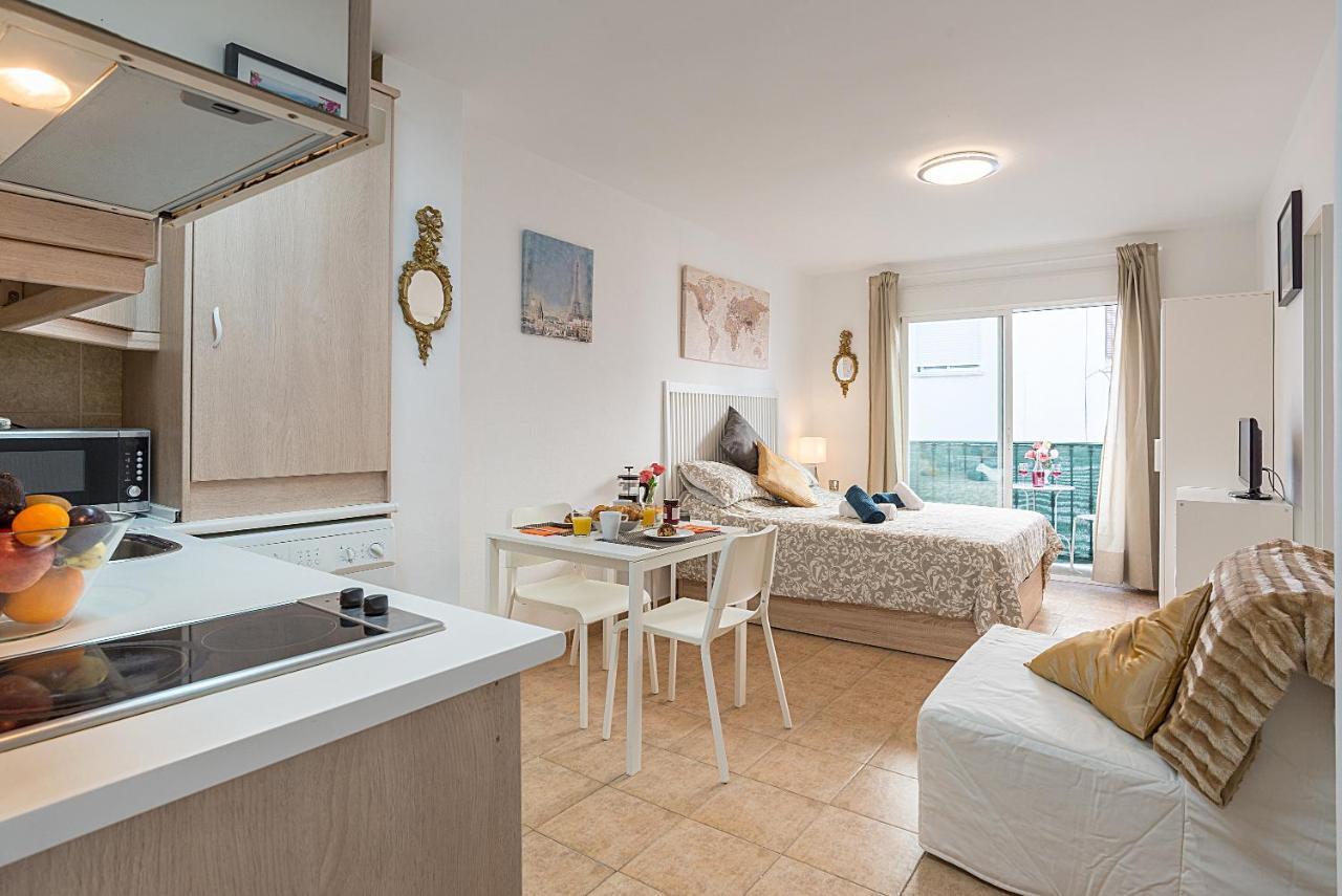 Studios Nerja Center E מראה חיצוני תמונה